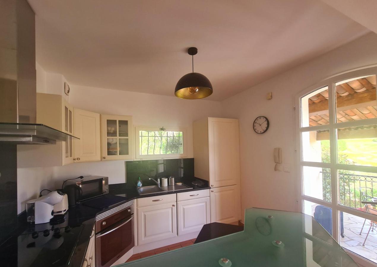 Superbe Villa-Domaine Avec Golf Piscine Et Tennis Saint-Cyr-sur-Mer Eksteriør billede